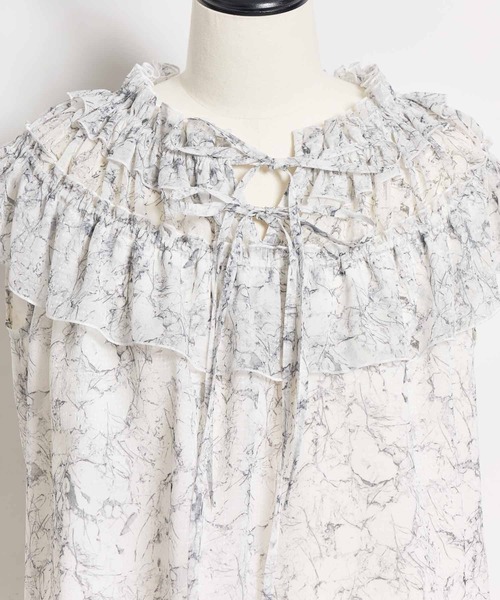 NOELA（ノエラ）の「フリルギャザーブラウス（シャツ/ブラウス・レディース・グリーン/グレー/ブルー・フリー）」の5枚目の写真