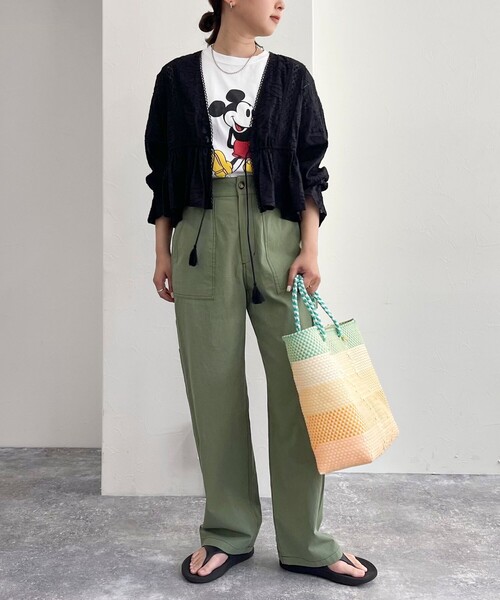 fredy emue（フレディエミュ）の「コットンジャガードボレロブラウス（シャツ/ブラウス・レディース・ブラック/オフホワイト/ブラウン・38）」の5枚目の写真