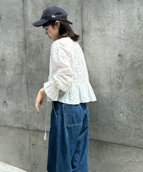 fredy emue（フレディエミュ）の「コットンジャガードボレロブラウス（シャツ/ブラウス・レディース・ブラック/オフホワイト/ブラウン・38）」の22枚目の写真