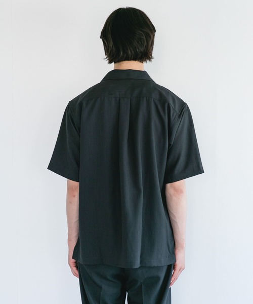 URBAN RESEARCH DOORS（アーバンリサーチドアーズ）の「『吸水速乾』セオアルファドライパナマオープンカラーシャツ（シャツ/ブラウス・メンズ・ネイビー/ブラウン系その他/チャコールグレー・MEDIUM/LARGE/X-LARGE）」の16枚目の写真