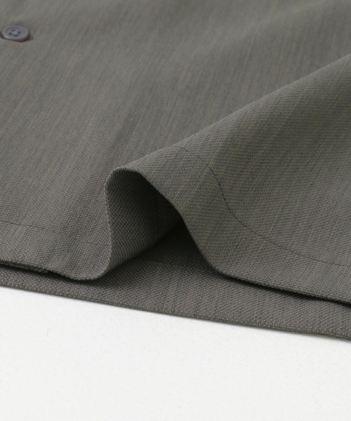 URBAN RESEARCH DOORS（アーバンリサーチドアーズ）の「『吸水速乾』セオアルファドライパナマオープンカラーシャツ（シャツ/ブラウス・メンズ・ネイビー/ブラウン系その他/チャコールグレー・MEDIUM/LARGE/X-LARGE）」の4枚目の写真