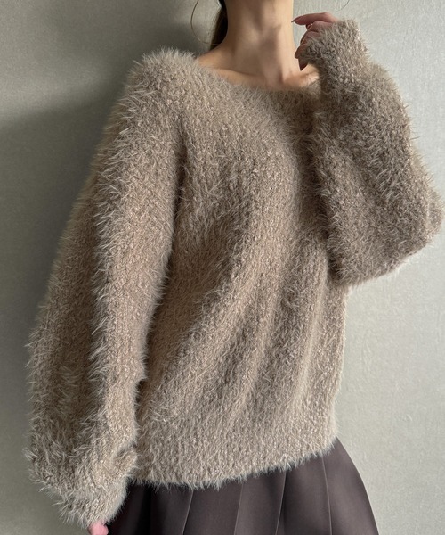 JUNOAH（ジュノア）の「シャギーニットトップス（ニット/セーター・レディース・パープル/グレイッシュベージュ/ブルーグリーン/ホワイト系その他/チャコール・FREE）」の3枚目の写真