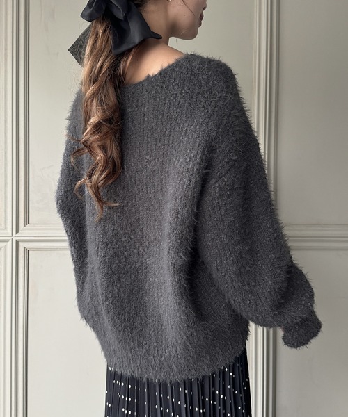 JUNOAH（ジュノア）の「シャギーニットトップス（ニット/セーター・レディース・パープル/グレイッシュベージュ/ブルーグリーン/ホワイト系その他/チャコール・FREE）」の13枚目の写真