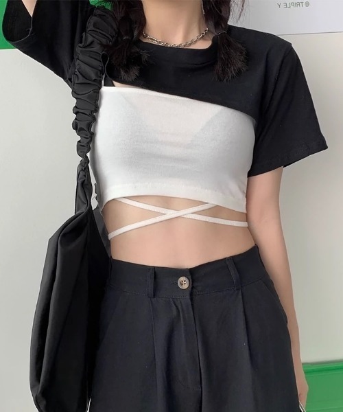 LADY LIKE(レディライク)の「クロスリボンショートキャミ2点セット(Tシャツ/カットソー・レディース・ホワイト/ブラック・M)」の3枚目の写真