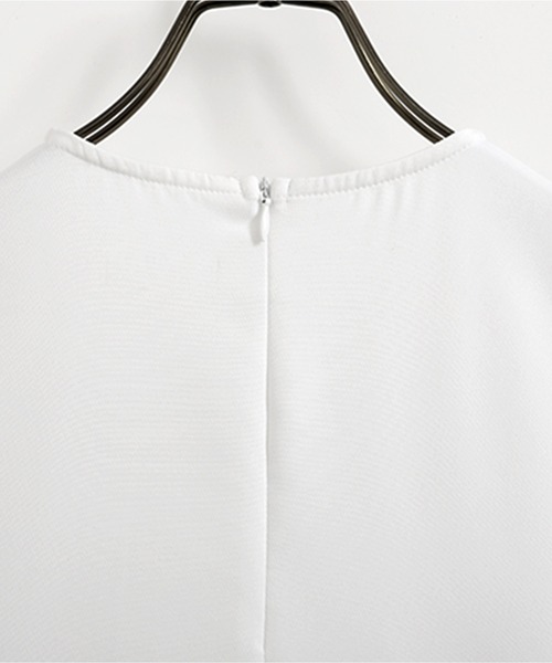 O.S.K（オーエスケー）の「[O.S.K] アシメペプラムジャガードトップス（シャツ/ブラウス・レディース・ブラック/ホワイト・FREE）」の11枚目の写真