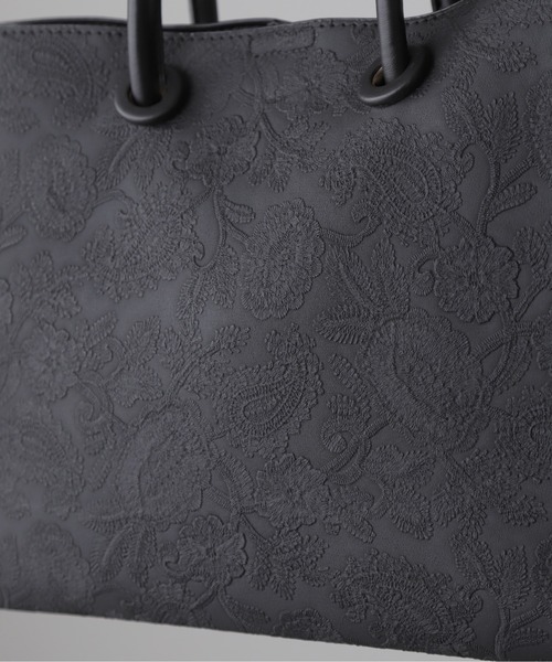 FREE'S MART（フリーズマート）の「◆エンボスペイズリーバッグ（トートバッグ・レディース・ホワイト/ブラック/カーキ・ﾌﾘ-）」の18枚目の写真