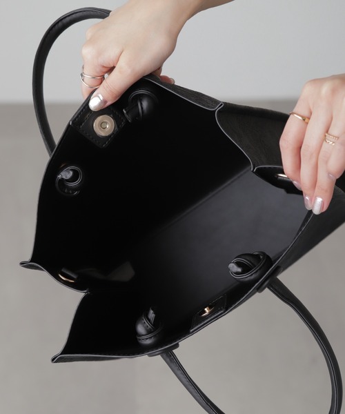 FREE'S MART（フリーズマート）の「◆エンボスペイズリーバッグ（トートバッグ・レディース・ホワイト/ブラック/カーキ・ﾌﾘ-）」の21枚目の写真