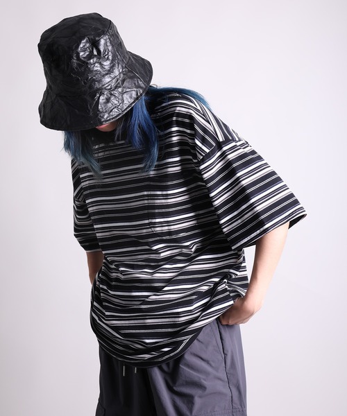 GENXDER（ノンジェンダー）の「【GENXDER】ボーダー柄ルーズフィットTシャツ (SS)（Tシャツ/カットソー・メンズ・ブラック/ホワイト・LARGE/X-LARGE/XX-LARGE）」の11枚目の写真