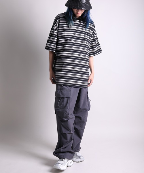 GENXDER（ノンジェンダー）の「【GENXDER】ボーダー柄ルーズフィットTシャツ (SS)（Tシャツ/カットソー・メンズ・ブラック/ホワイト・LARGE/X-LARGE/XX-LARGE）」の15枚目の写真