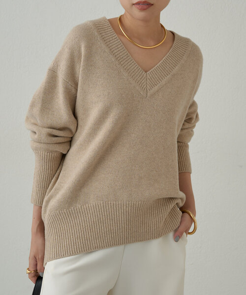 美品✨ラウンジドレス　ウール100% 洗える　Ｖネックニット　オーバーサイズ　F 美品✨ラウンジドレス ウール100% 洗える Vネックニット