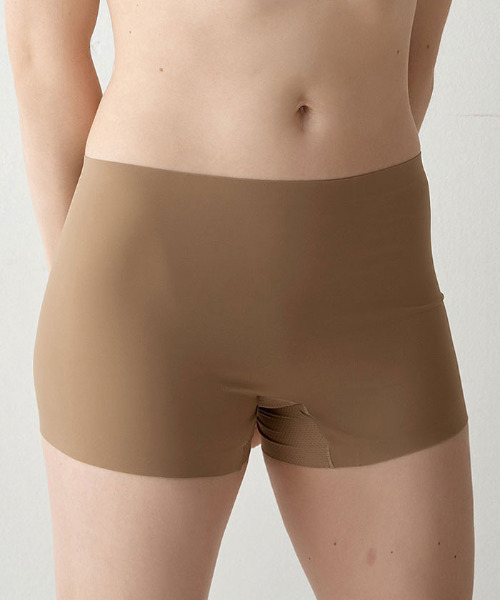 VIVID LADY（ビビッドレディー）の「HUGDAY シームレスVラインボクサーショーツ シームレス（ショーツ・レディース・ブラウン/グレー/アイボリー/ラベンダー/ベージュ系その他/オリーブ/チャコールグレー/ブラック・MEDIUM/X-LARGE/LARGE）」の6枚目の写真