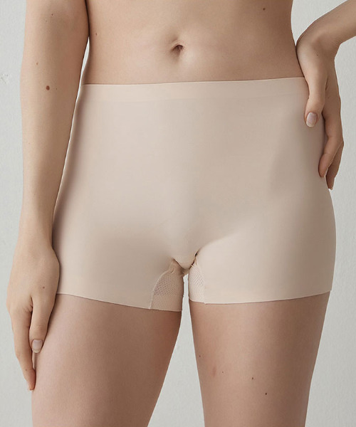 VIVID LADY（ビビッドレディー）の「HUGDAY シームレスVラインボクサーショーツ シームレス（ショーツ・レディース・ブラウン/グレー/アイボリー/ラベンダー/ベージュ系その他/オリーブ/チャコールグレー/ブラック・MEDIUM/X-LARGE/LARGE）」の2枚目の写真