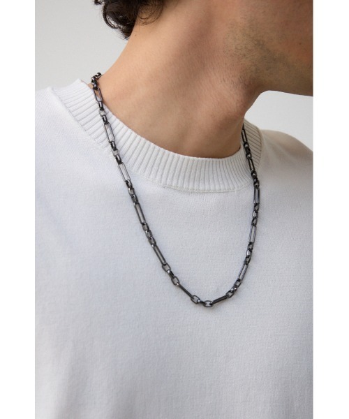AZUL by moussy(アズールバイマウジー)の「ランダムスクエアチェーンネックレス(ネックレス・メンズ・ブラック/シルバー・FREE)」の2枚目の写真