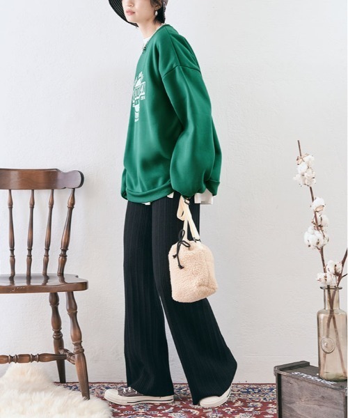 kirakiraShop（キラキラショップ）の「フロントロゴが映える。裏起毛 ロゴ デザイン スウェット（スウェット・レディース・杢グレー/ブルー/ワイン/ブラック/グリーン/チャコール/オートミール/ベージュ/ブルー系その他・M/L/XL/XXL）」の12枚目の写真