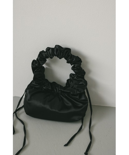 STYLEMIXER（スタイルミキサー）の「サテンギャザーハンドルバッグ（ハンドバッグ・レディース・ブラック/ネイビー/ブラウン・FREE）」の2枚目の写真