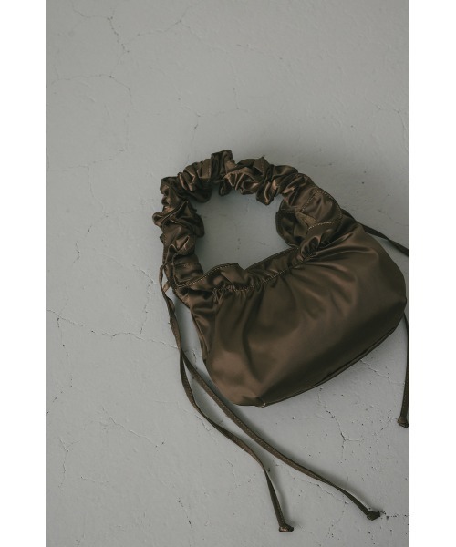 STYLEMIXER（スタイルミキサー）の「サテンギャザーハンドルバッグ（ハンドバッグ・レディース・ブラック/ネイビー/ブラウン・FREE）」の19枚目の写真