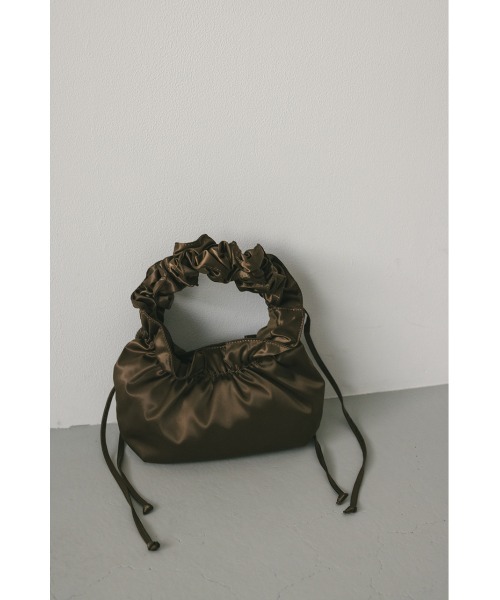 STYLEMIXER（スタイルミキサー）の「サテンギャザーハンドルバッグ（ハンドバッグ・レディース・ブラック/ネイビー/ブラウン・FREE）」の14枚目の写真