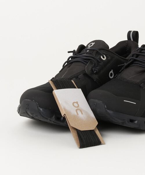 On（オン）の「On/オン　Cloud5 Waterproof (Womens) クラウド5ウォータープルーフ　ウィメンズ（スニーカー・レディース・ブラック・24/25）」の4枚目の写真