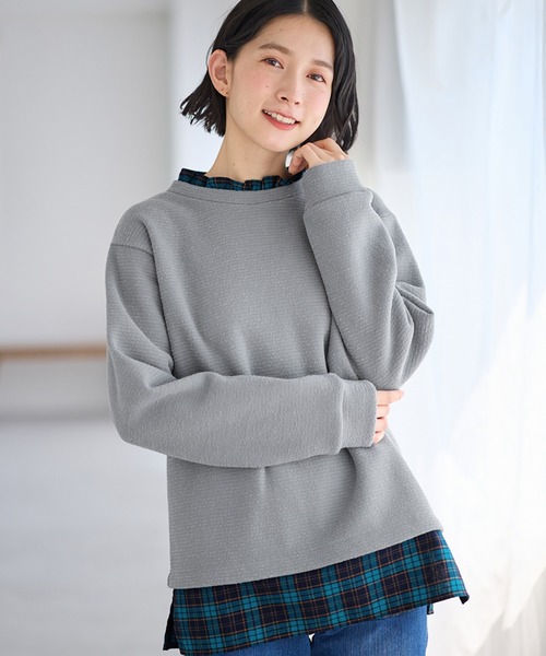 Viola e Viola(ヴィオラエヴィオラ)の「ブークレ裏起毛 レイヤード風プルオーバー(Tシャツ/カットソー・レディース・アイボリー/ブラック/グレー・M/L/LL/3L)」の16枚目の写真