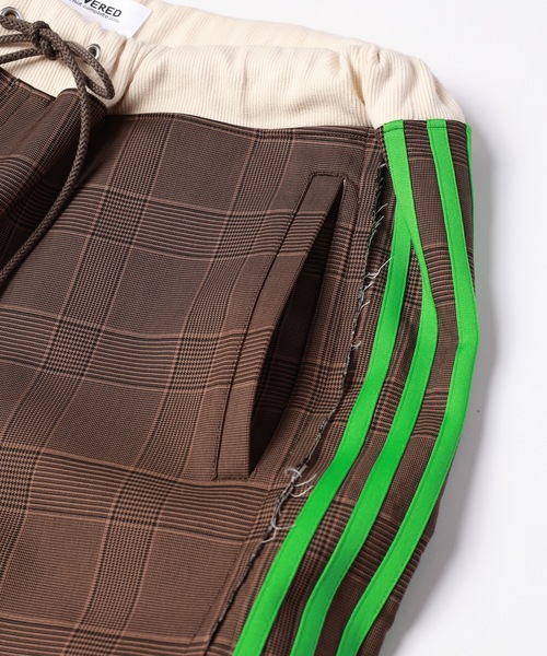 DISCOVERED（ディスカバード）の「CHECK BONDING LINE TRACK PANTS（その他パンツ・メンズ・ネイビー/キャメル・1/3）」の11枚目の写真