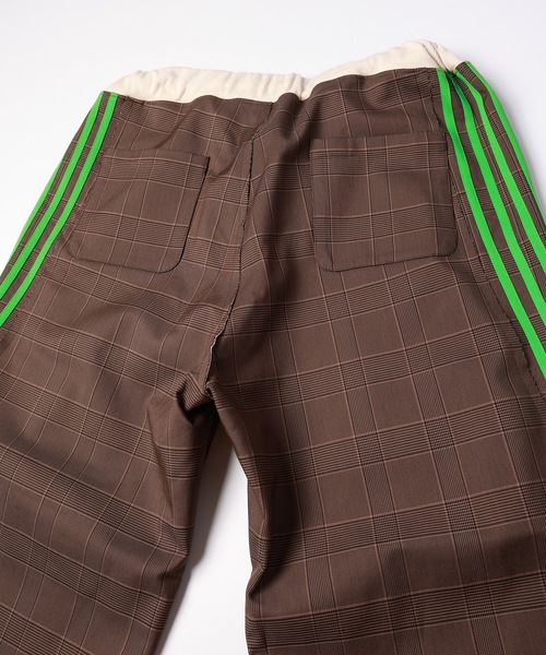 DISCOVERED（ディスカバード）の「CHECK BONDING LINE TRACK PANTS（その他パンツ・メンズ・ネイビー/キャメル・1/3）」の10枚目の写真