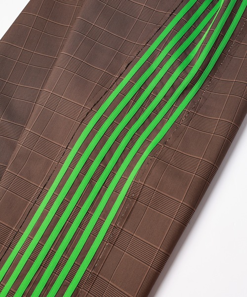 DISCOVERED（ディスカバード）の「CHECK BONDING LINE TRACK PANTS（その他パンツ・メンズ・ネイビー/キャメル・1/3）」の9枚目の写真