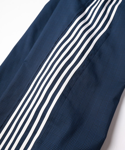DISCOVERED（ディスカバード）の「CHECK BONDING LINE TRACK PANTS（その他パンツ・メンズ・ネイビー/キャメル・1/3）」の4枚目の写真