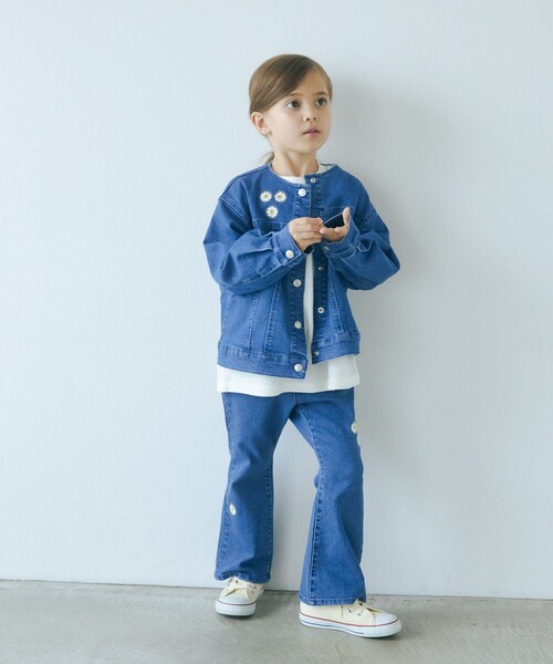 green label relaxing（グリーンレーベルリラクシング）の「TJ デニム フレアパンツ EMB  / キッズ  100cm-130cm - ストレッチ -（デニムパンツ・キッズ・ブラック/コバルトブルー・100cm/110cm/130cm/120cm）」の3枚目の写真