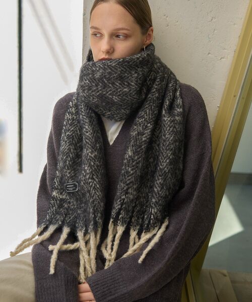AMERICAN HOLIC（アメリカンホリック）の「アソートシャギーマフラー（マフラー・レディース・チャコールグレー/アイボリー/チェック/その他11・FREE）」の12枚目の写真