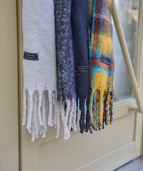 AMERICAN HOLIC（アメリカンホリック）の「アソートシャギーマフラー（マフラー・レディース・チャコールグレー/アイボリー/チェック/その他11・FREE）」の16枚目の写真