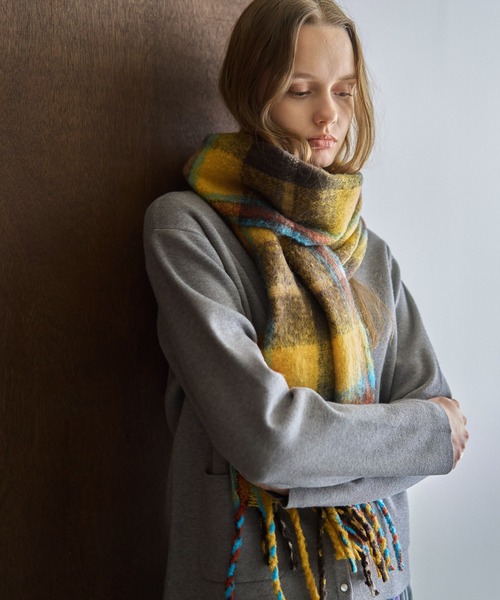 AMERICAN HOLIC（アメリカンホリック）の「アソートシャギーマフラー（マフラー・レディース・チャコールグレー/アイボリー/チェック/その他11・FREE）」の5枚目の写真