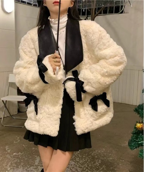 WEGO(ウィゴー)の「WEGO/モノトーンリボンファージャケット(ブルゾン・レディース・ホワイト・MEDIUM/LARGE)」の5枚目の写真