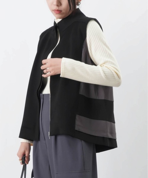 LUCA/LADY LUCK LUCA(ルカ/レディラックルカ)の「LC/LLL ダンボールツイル切り替えラインベスト(ベスト・レディース・カーキ/ブラック/グレー・FREE)」の1枚目の写真