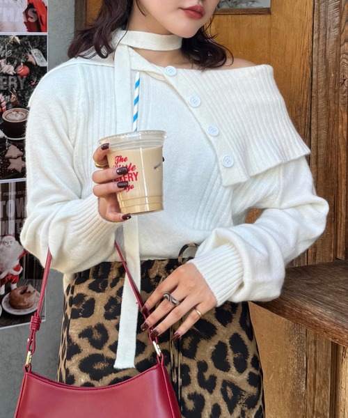 efill（エフィル）の「大人な オフショル ニット セーター（ニット/セーター・レディース・ホワイト・FREE）」の4枚目の写真