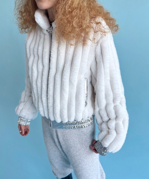 EDIT. FOR LULU(エディットフォールル)の「【SELEXION/セレクション】リバーシブル ミニボアコート(その他アウター・レディース・ホワイト・SMALL)」の2枚目の写真