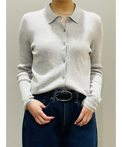 GAP(ギャップ)の「CashSoft カシミヤタッチ リブ ポロカーディガン(カーディガン/ボレロ・レディース・ブラック/ブルー/ライトグレー/グリーン・XS/S/L/M/XL/XXS)」の3枚目の写真