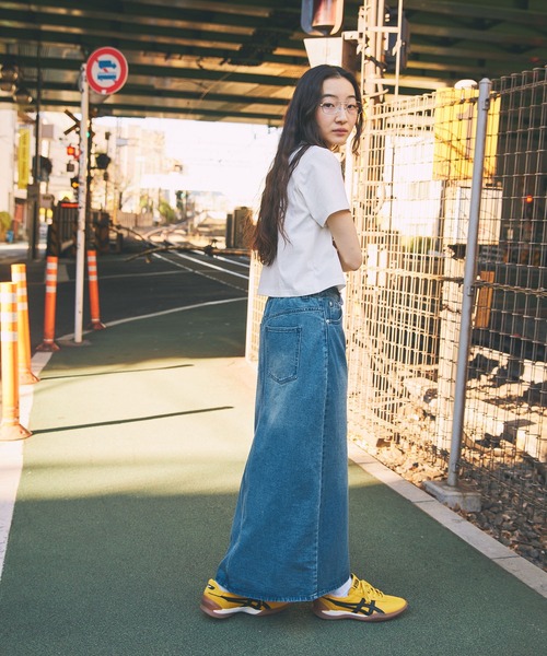 Unblend（アンブレンド）の「【Unblend】フロントスリット デニムタイト ロングスカート（デニムスカート・レディース・ブラック/ブルー・M/S）」の13枚目の写真