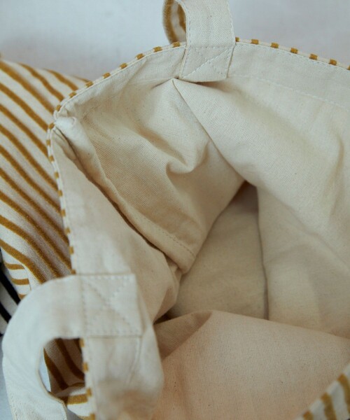 Freada(フリーダ)の「beej/ビージ Flocky Print Canvas Bag/フロッキー プリント キャンバス バッグ 限定展開(トートバッグ・レディース・ブラック/イエロー・ONE SIZE)」の12枚目の写真