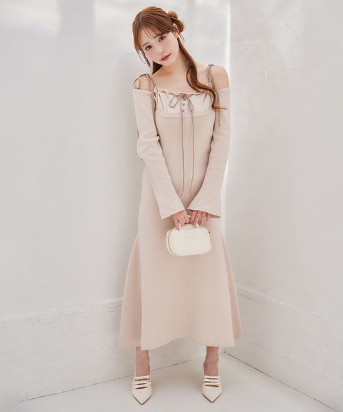 one after another NICE CLAUP(ワンアフターアナザーナイスクラップ)の「【推し活collection】肩リボン配色ニットワンピース(ワンピース・レディース・モカ/アイボリー・FREE)」の19枚目の写真