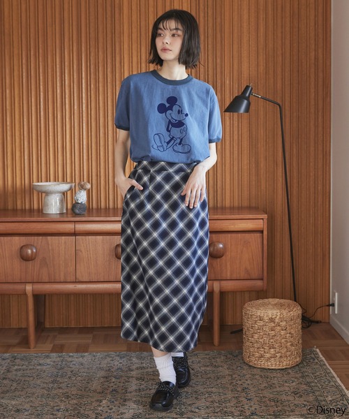Disney(ディズニー)の「【Unblend】【GOOD ROCK SPEED】グッドロックスピード 別注 / MICKEY MOUSE / ミッキーマウス / フロッキープリントTシャツ(Tシャツ/カットソー・レディース・ネイビー/チャコール・L)」の13枚目の写真