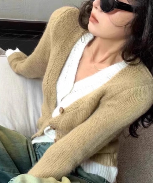 Per sist ence（パーシエンス）の「配色レイヤード/ショートニットカーディガン（カーディガン/ボレロ・レディース・チャコールグレー/ベージュ/パープル/ブラウン・FREE）」の2枚目の写真