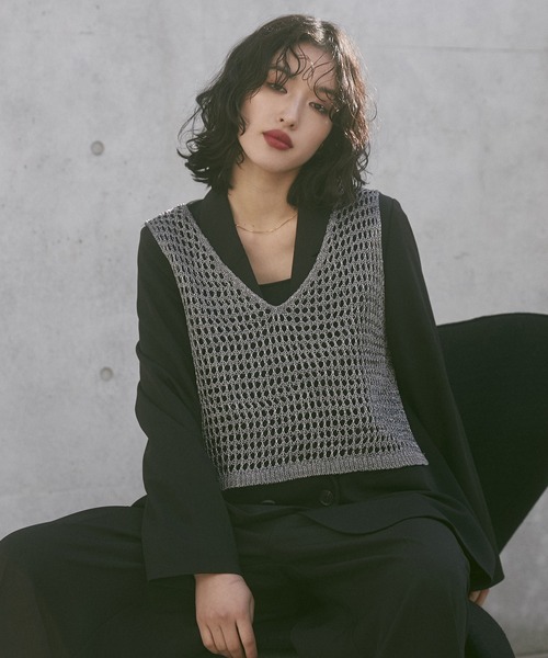 hunch（ハンチ）の「メタリックヤーン ニットベスト（ベスト・レディース・アンティークシルバー/ゴールド/ヘザーチャコール・FREE）」の4枚目の写真