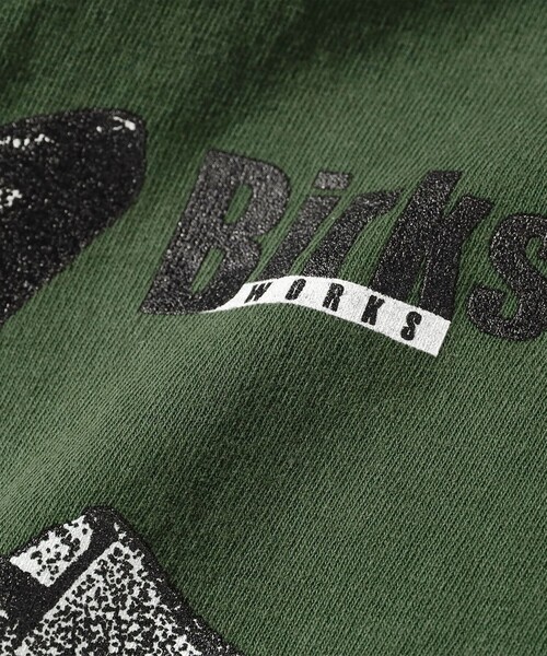 BEAMS T（ビームスティー）の「BOOK WORKS × (UN) PROJECTS / BIRKS' WORKS T-SHIRT（Tシャツ/カットソー・メンズ・グリーン・M/L/XL）」の5枚目の写真