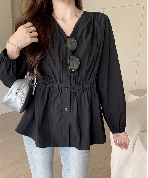 a lot of love(ア ロット オブ ラブ)の「シャーリングデザイン・オーバーブラウス(シャツ/ブラウス・レディース・ブラック/オフホワイト/モカ・FREE)」の10枚目の写真