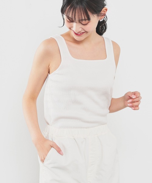 Honeys（ハニーズ）の「シャーリングタンク（タンクトップ・レディース・アイボリー/ブラック/ホワイト/ライトグリーン/オレンジ/スミクロ/ブラウン・L/M/S）」の9枚目の写真