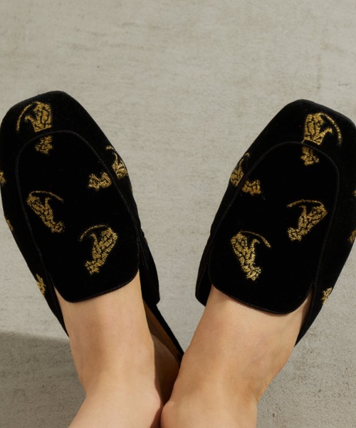 Unitage(ユニテージ)の「タイガー刺繍フラットミュール【select item】(パンプス・レディース・ブラック・MEDIUM/LARGE)」の6枚目の写真