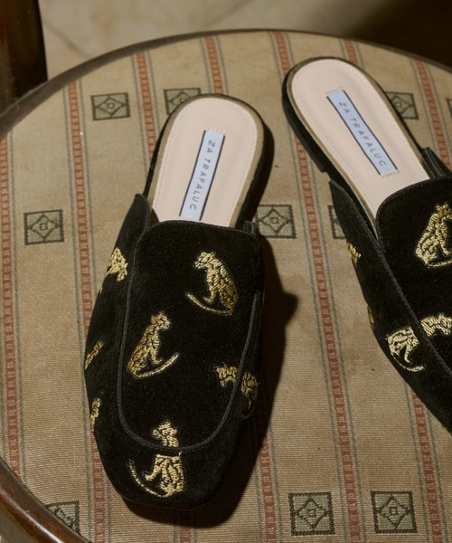 Unitage(ユニテージ)の「タイガー刺繍フラットミュール【select item】(パンプス・レディース・ブラック・MEDIUM/LARGE)」の8枚目の写真