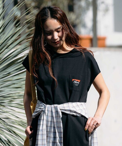 FREAK'S STORE(フリークスストア)の「NANGA × FREAK'S STORE/ナンガ 別注 ポケット付き フレンチスリーブワンピース/Tシャツワンピース(ワンピース・レディース・ブラック/ホワイト/ネイビー・フリ-)」の7枚目の写真