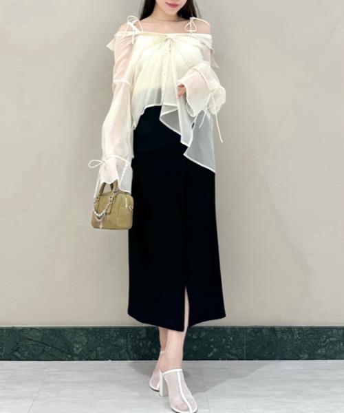 SNIDEL(スナイデル)の「シンプルタイトスカート(スカート・レディース・アイボリー/ライトブルー/ブラック・0/1)」の3枚目の写真