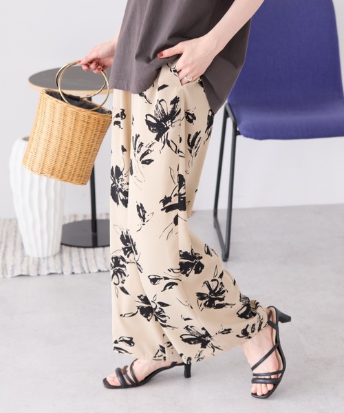 AMERICAN HOLIC(アメリカンホリック)の「アソートギャザー柄パンツ【WEB限定カラー・サイズ有り】(その他パンツ・レディース・ストライプ/ドット/ブラック/ブルー/ベージュ系その他3/ブラック系その他・M/L/XS)」の3枚目の写真